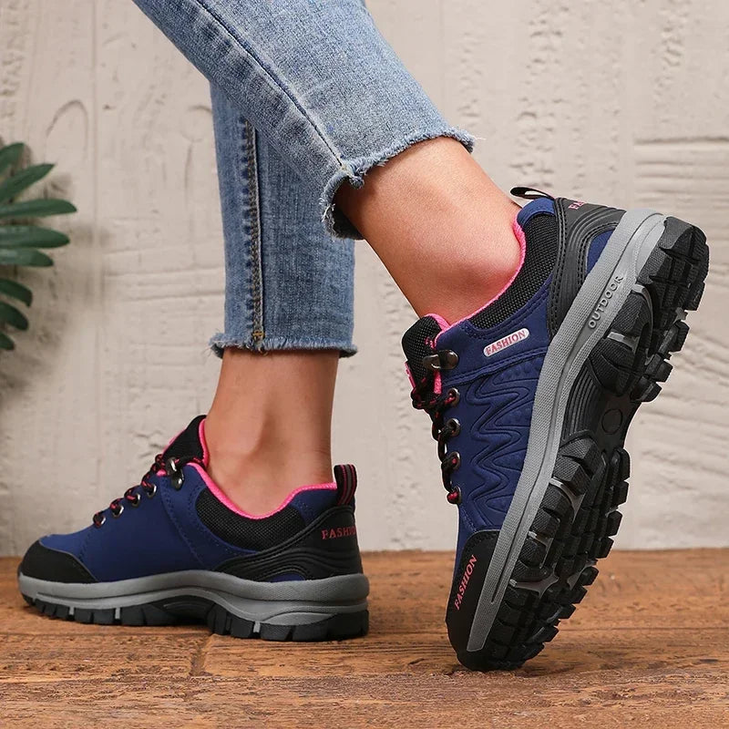 Women's Hiking Sneakers Fashionable Breathable Upper Outdoor Camping Shoes Anti Slip Flexible Female Designer Vulcanized Shoes