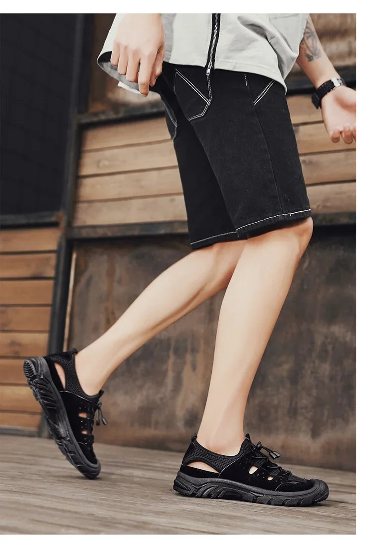 2025 Barefoot Beach Shoes Camping Travel Baotou Sandals Men's Outerwear Trendy Cool Slippers Mesh Quick Drying Sports Sweatproof