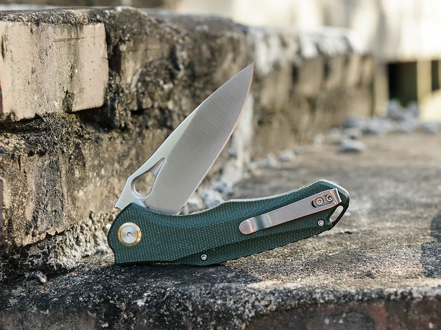 Practical Pocket knife made with14C28N Steel,Reversible Deep-carry Pocket Clip,Flipper. For Outdoor Camping and Gift, EDC Knife