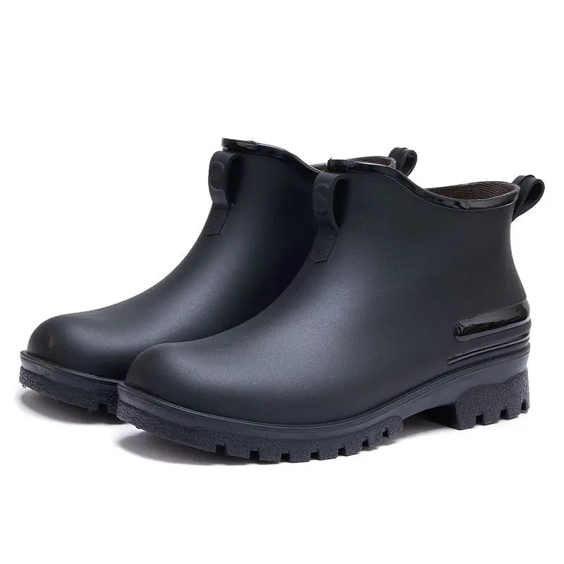 Rain Boots， for Men and Women, New Waterproof Shoes, Short Tube, Non-slip, Thick Sole, Wear-resistant, Warm Couple Camping Shoes