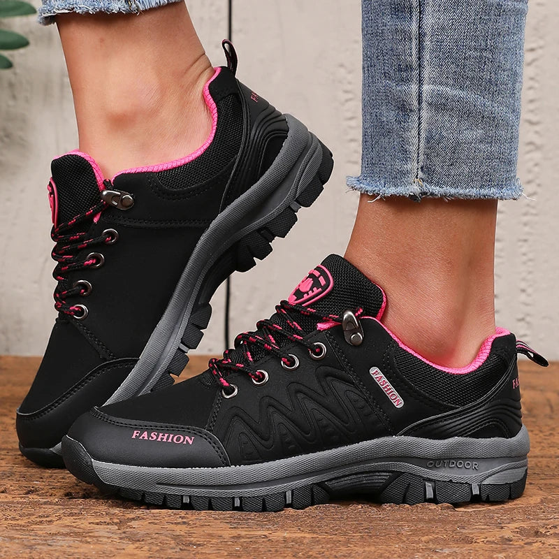 Women's Hiking Sneakers Fashionable Breathable Upper Outdoor Camping Shoes Anti Slip Flexible Female Designer Vulcanized Shoes