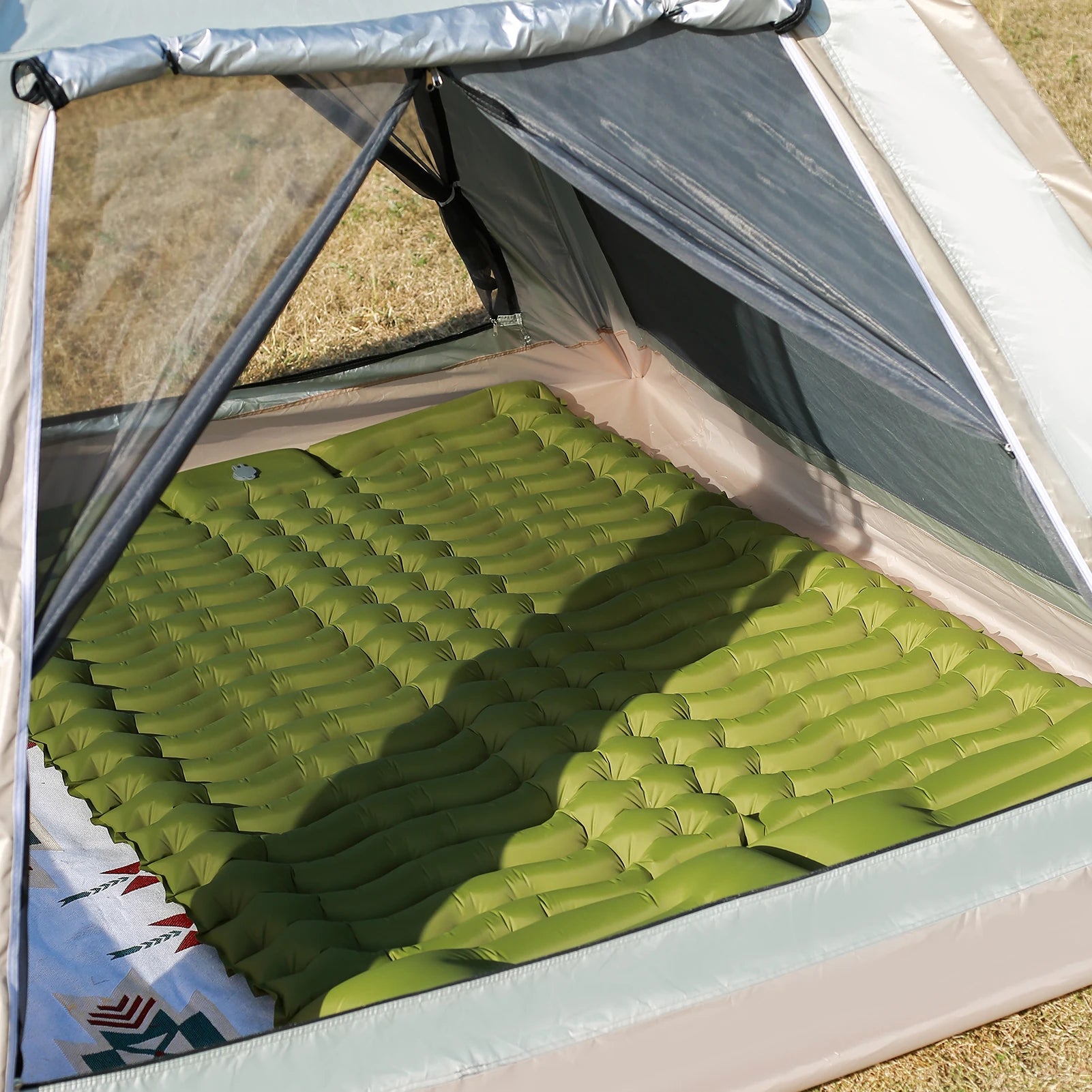 Camping Sleeping Pad 4" Thick for 2 People 3D Corrugated Beach Moisture-proof Pad Inflatable Sleeping Mat for Hiking Traveling