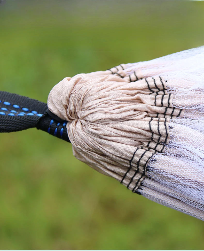 Camping hammock with net, lightweight and portable hammock, large capacity, anti rollover, suitable for backyard and hiking