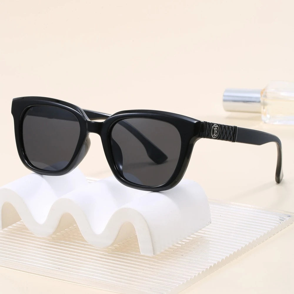 ‌2025 Square Sunglasses: Balenciaga-Inspired TAC Polarized Lenses, UV400 & Anti-Glare for Street Style & Instagram Edge.‌