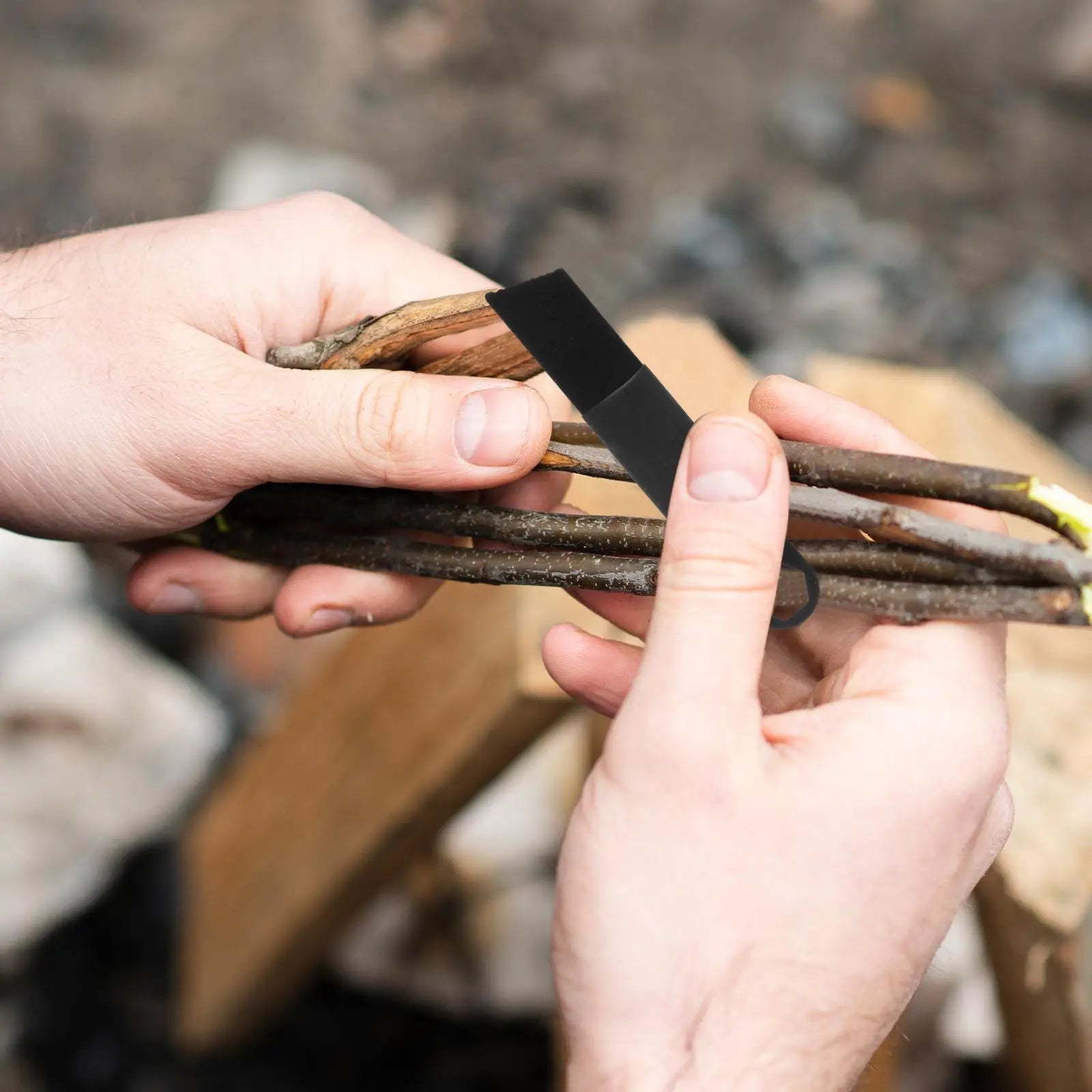 10 Pcs Fire Scraper Starters Black Stainless Steel Flint Campfires Survival Outdoor Accessories Emergency Magnesium Rods Striker