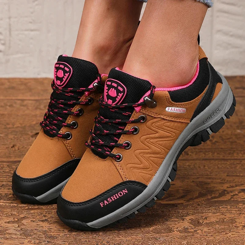 Women's Hiking Sneakers Fashionable Breathable Upper Outdoor Camping Shoes Anti Slip Flexible Female Designer Vulcanized Shoes